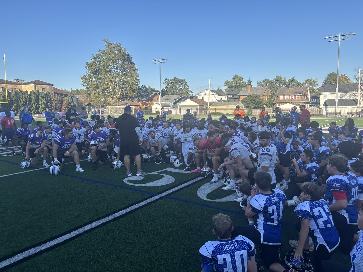 Coachcalexander's tweet photo. It’s a wrap! Great time with the Bexley Youth Football Program!! https://t.co/TGYT3aVNYV