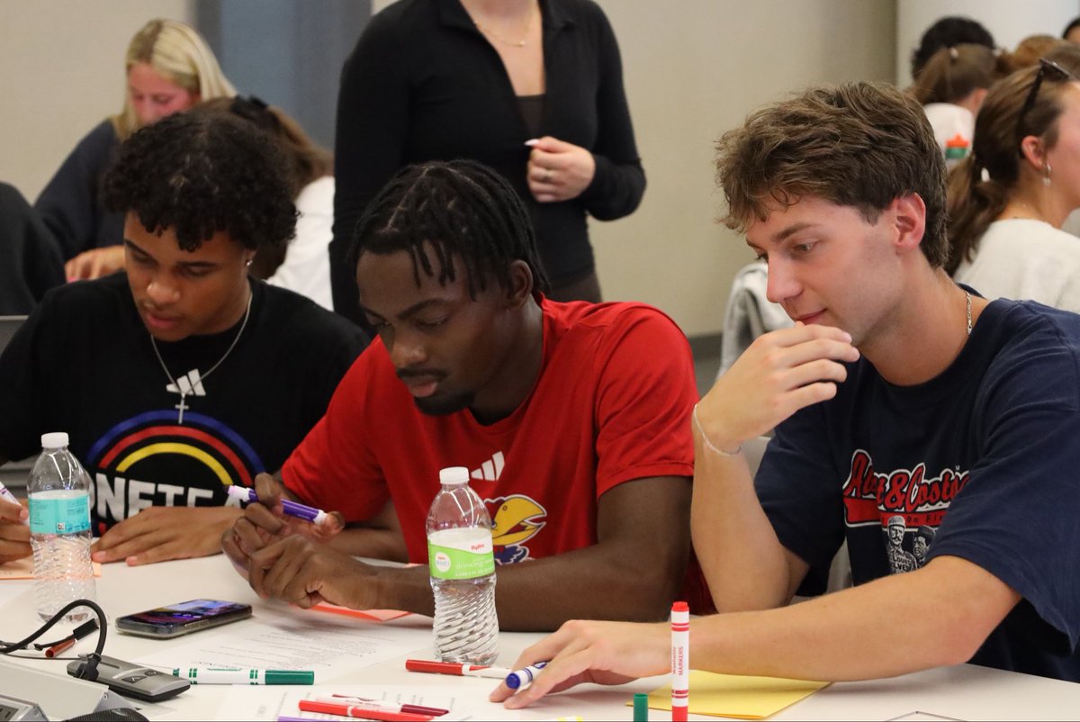 KU_LEADS's tweet photo. It was great to see a packed house at last night’s SAAC meeting! We kicked off Big 12 Impact Week by creating handwritten “Letters of Love�� for children battling chronic illness. 💌📬
#LettersofLove #SAAC #KULeads https://t.co/b6ihDJLoXY