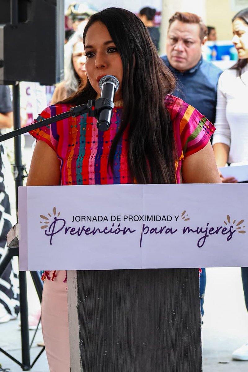 TodoCholulaMX's tweet photo. San Pedro Cholula fue sede de la “Jornada de Proximidad y Prevención para las Mujeres”.
Con @TonantzinFdz  , el Gobierno Municipal y el Gobierno del Estado acercaron servicios gratuitos, orientación y atención especializada a estudiantes y ciudadanía.
@GobiernoCholula https://t.co/hrMogG0DpO