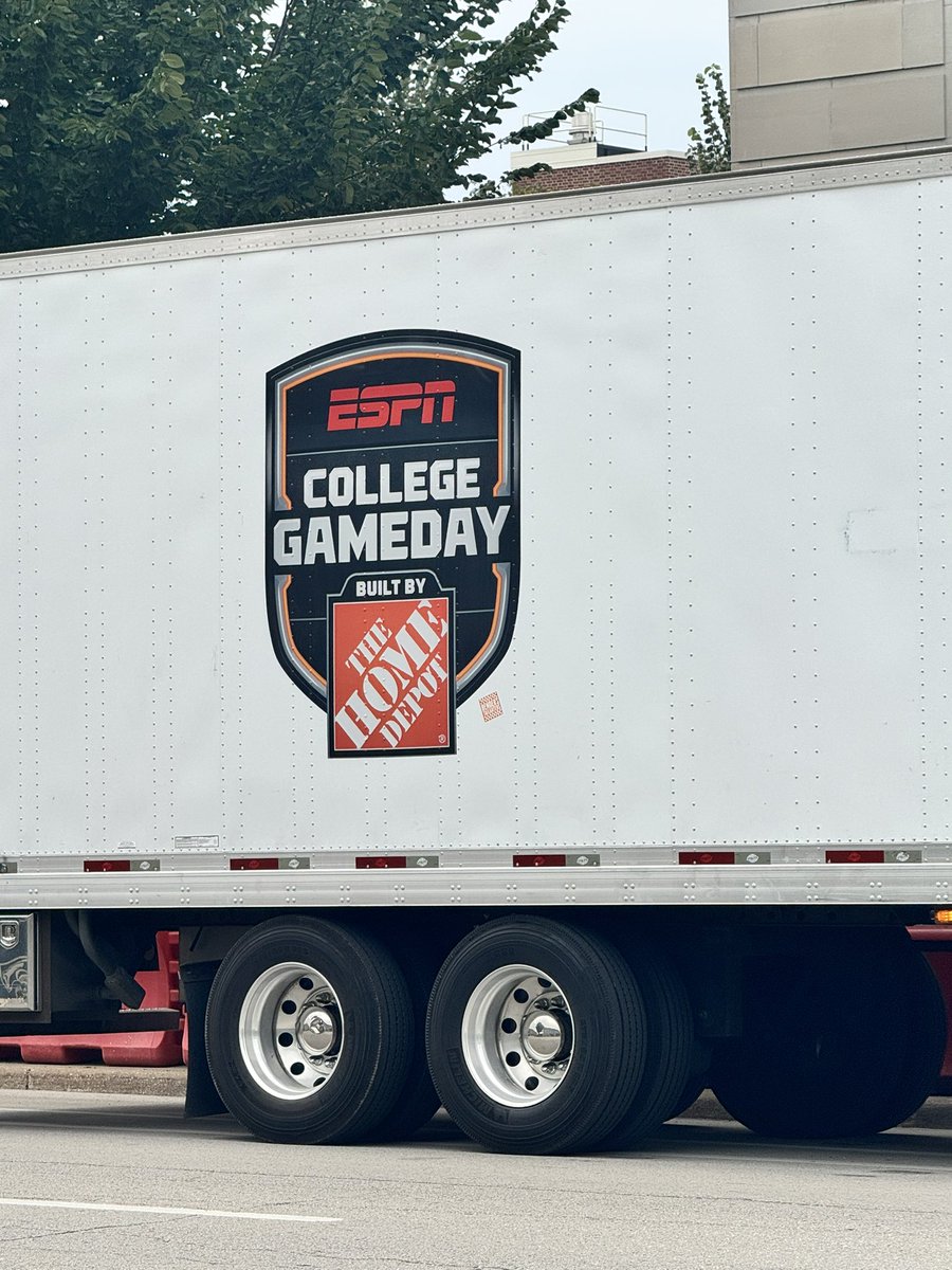 xrayanneiowa's tweet photo. @nikebasketball @Nike absolutely nothing to see here😎 https://t.co/qHbNFk9zjV