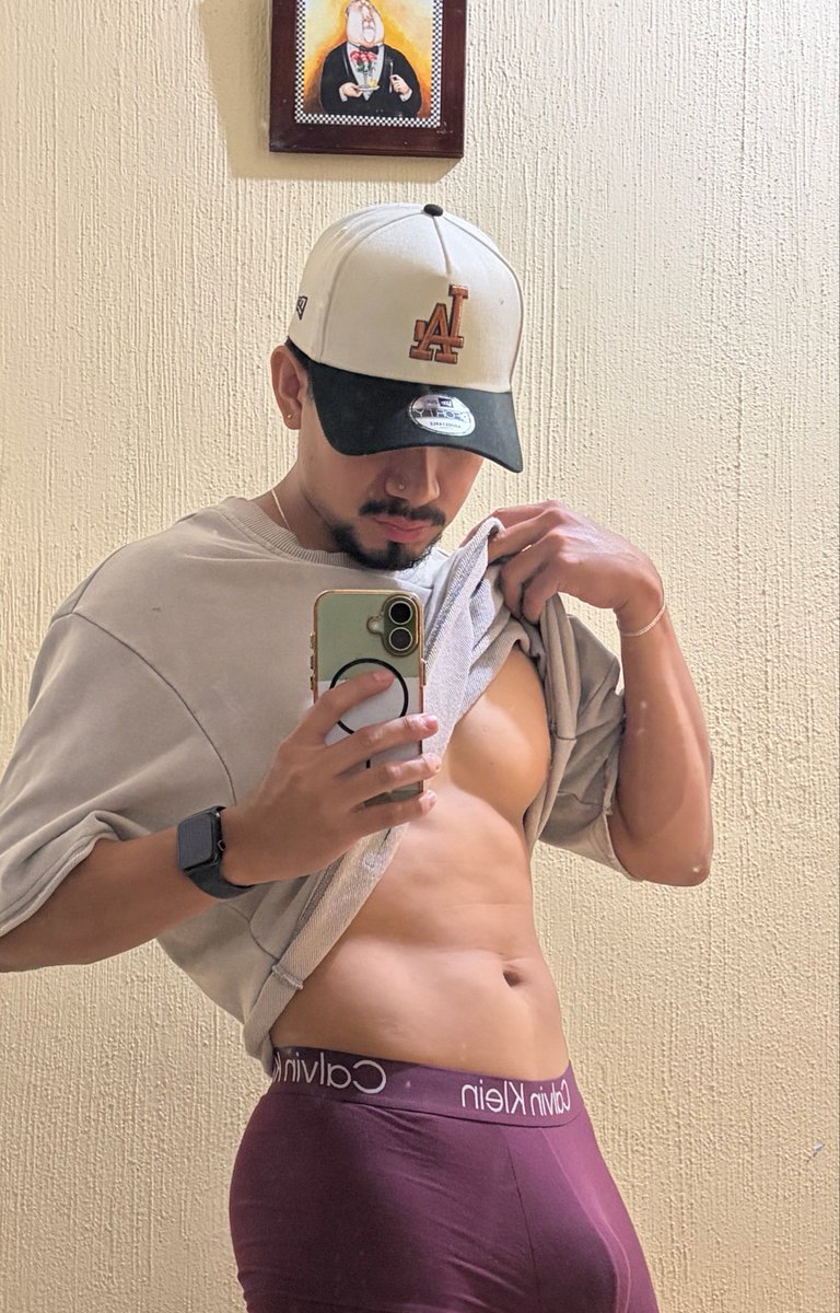 MaarlonSantiago's tweet photo. 🥵 #wata #CHUDAİ https://t.co/K560ly4fF3