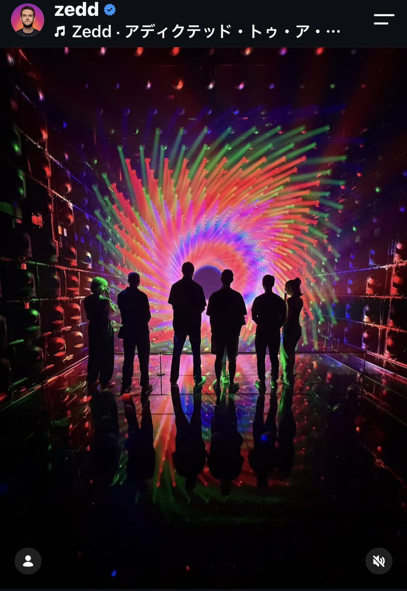zedd_japan92's tweet photo. Zeddが JAPAN🇯🇵♥️のコメントと共に20枚の写真を投稿！！
チームラボやWAGYUMAFIAなどに行った際の写真が載せられています！ https://t.co/x9ZKAc9xDa
