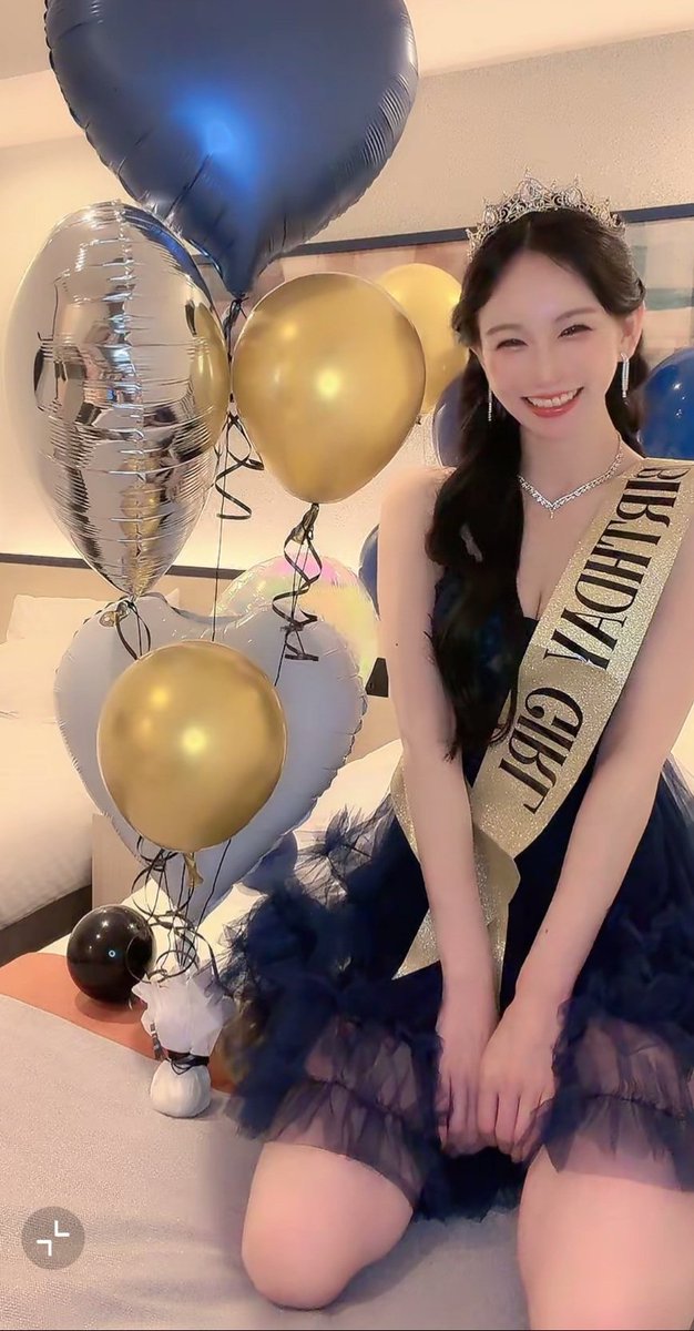 _kotto_0808's tweet photo. またひとつ、歳を重ねました🎂
33年生きてきて、今がいちばん楽しくて幸せ💕
と思える人生を送らせていただいてることに日々感謝😊

今月は息子も6歳になりました🥳🎉
親子共々ハッピーにこれからも過ごします✌️

32歳最後の日に素敵なオファーいただきました！
また改めてお知らせします⋆͛📢⋆ https://t.co/bXBLhqCxW4