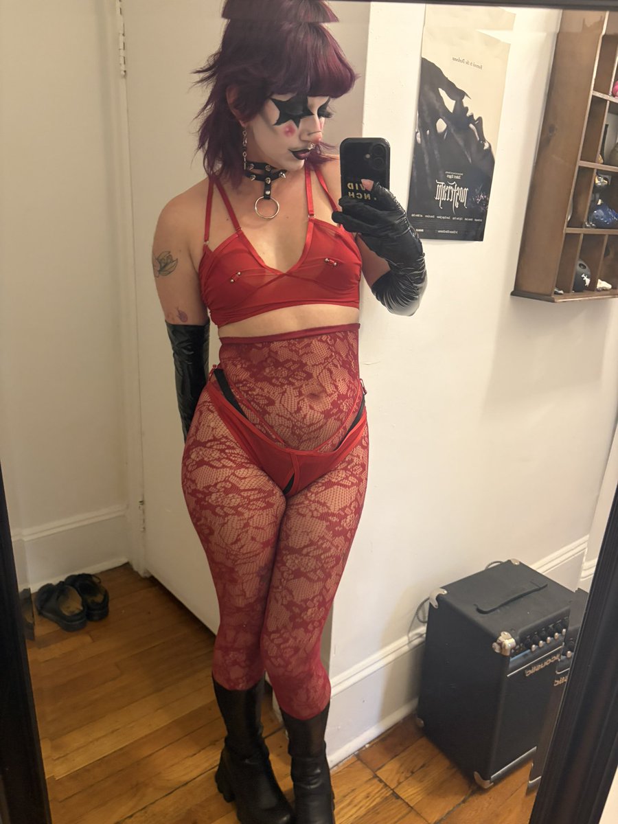 zodiac_fckr's tweet photo. if i was ur local gogo dancer i Would fall in love with you <3
#nsfw #nsfwtwt #gogodancer #goth #gothnsfw #alternative #transmasc #tboy #queer #gaynsfw #pitpost #puppyboy https://t.co/JErJKqowDZ