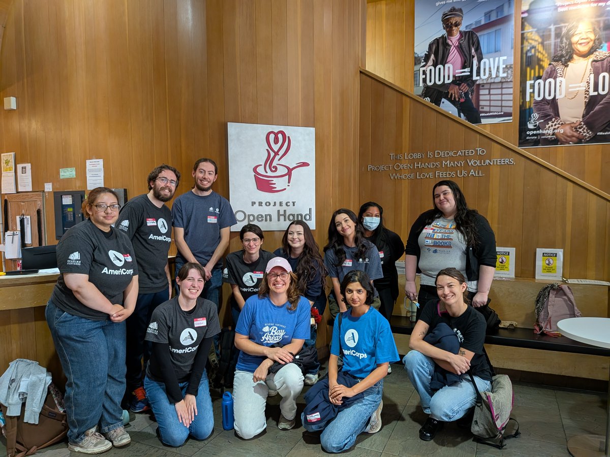 ReadingPartners's tweet photo. Service looks like this. 💙

Earlier this month, our @AmeriCorps Volunteers marked the National Day of Service on 9/11 by showing up for their communities and giving back.

Service isn’t just one day. It’s something we carry with us every day. 📚 https://t.co/6TDlp8soVY