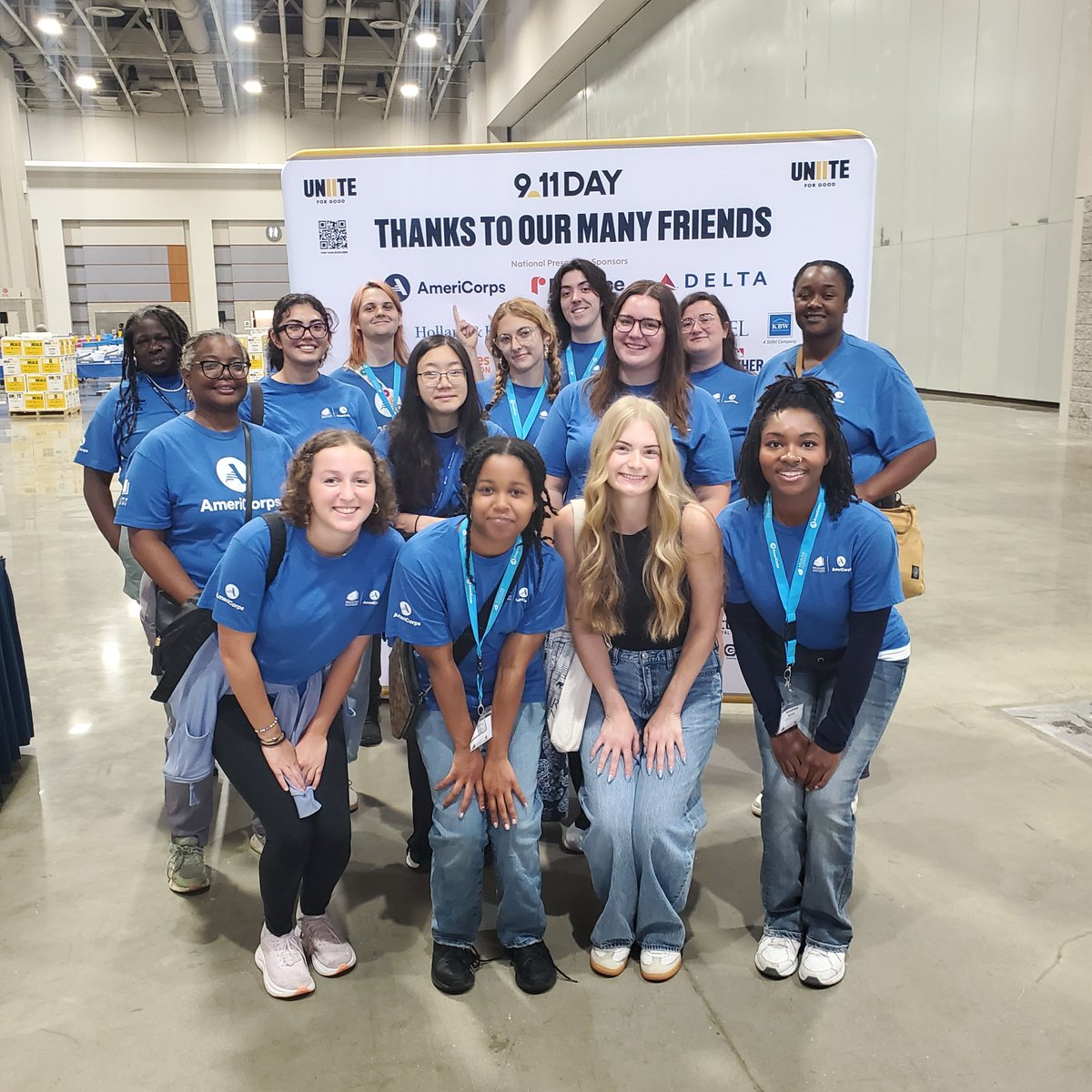 ReadingPartners's tweet photo. Service looks like this. 💙

Earlier this month, our @AmeriCorps Volunteers marked the National Day of Service on 9/11 by showing up for their communities and giving back.

Service isn’t just one day. It’s something we carry with us every day. 📚 https://t.co/6TDlp8soVY