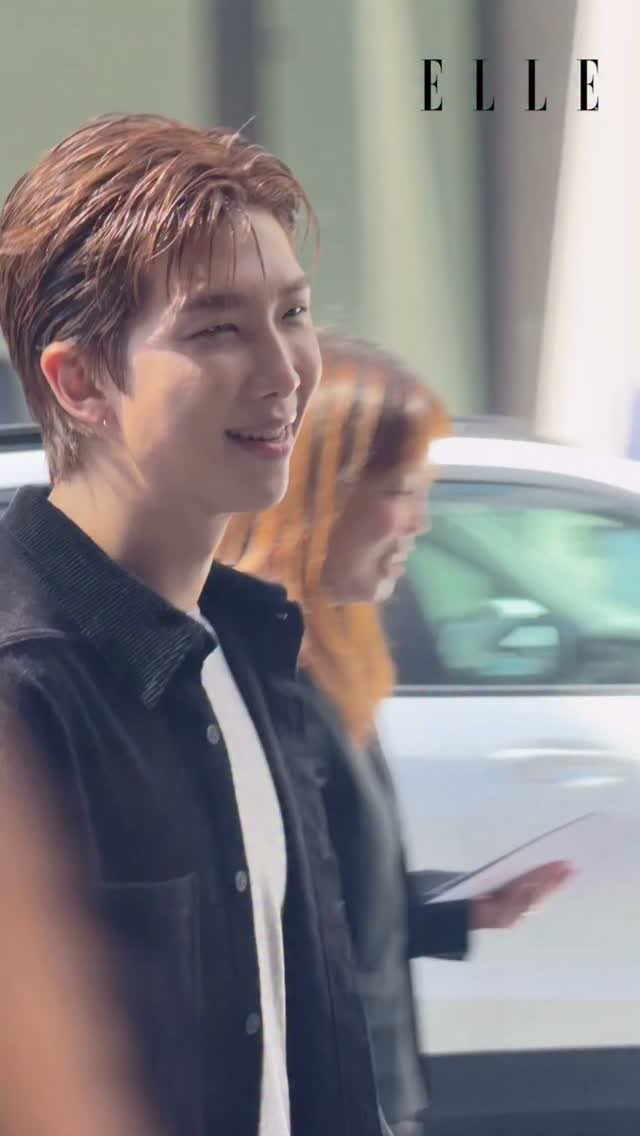 jooniefighting's tweet photo. 진짜 갭차이 너무 좋네 아 

#RMxSFMOMA #RM #김남준 https://t.co/ijY6rHbUMD