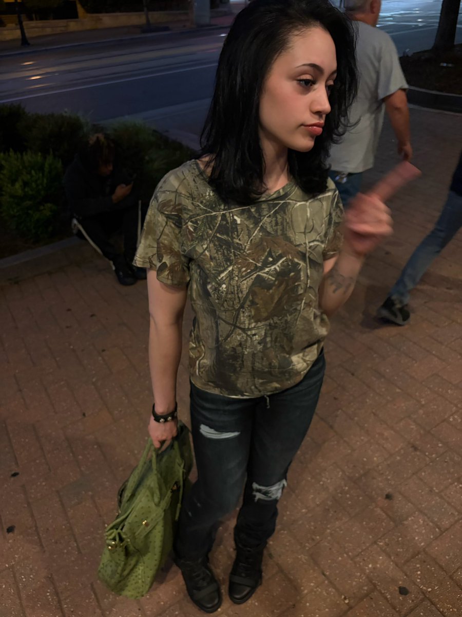 kingk4rmaa's tweet photo. chop nonbinary opps thought they them https://t.co/rVDMSrMCW0