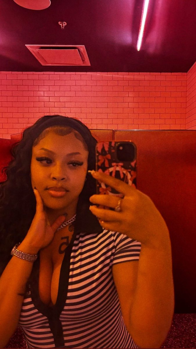 callherya1's tweet photo. I’m only gonna get finer. 🤯 https://t.co/mRxgUMi9jz