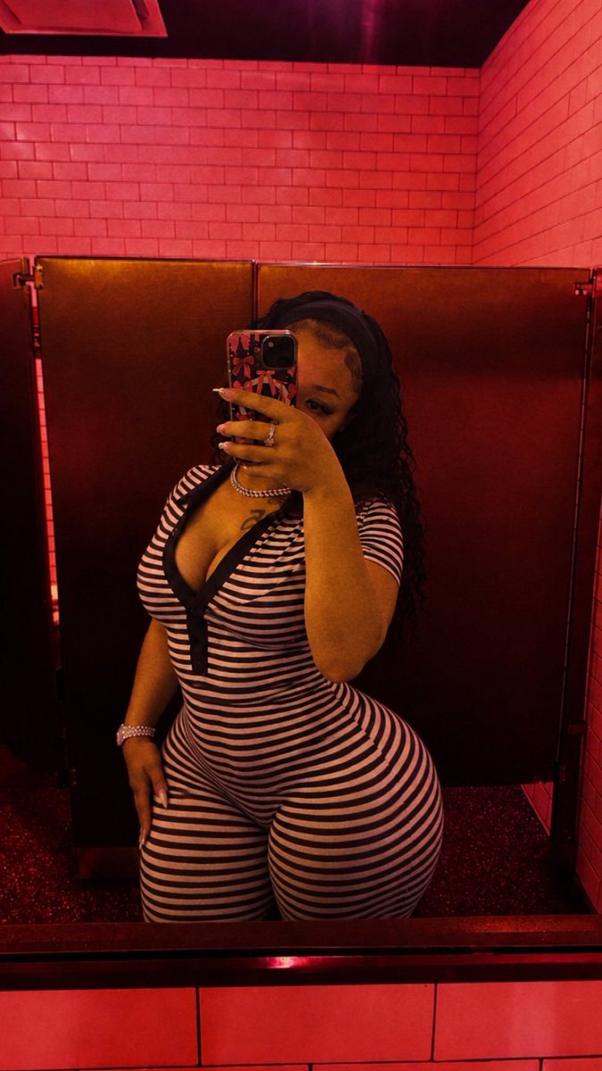 callherya1's tweet photo. I’m only gonna get finer. 🤯 https://t.co/mRxgUMi9jz