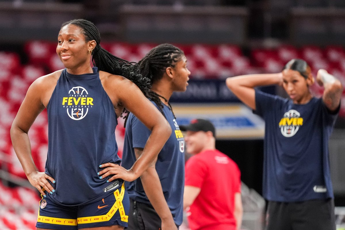 _graceephotos's tweet photo. The stage is set for Game 2 of the first round of the WNBA Playoffs between the Fever and the Aces at Gainbridge Fieldhouse in Indianapolis. 

See photos from tonight here: https://t.co/G9sMFcsNyS https://t.co/7E8S23g3SO