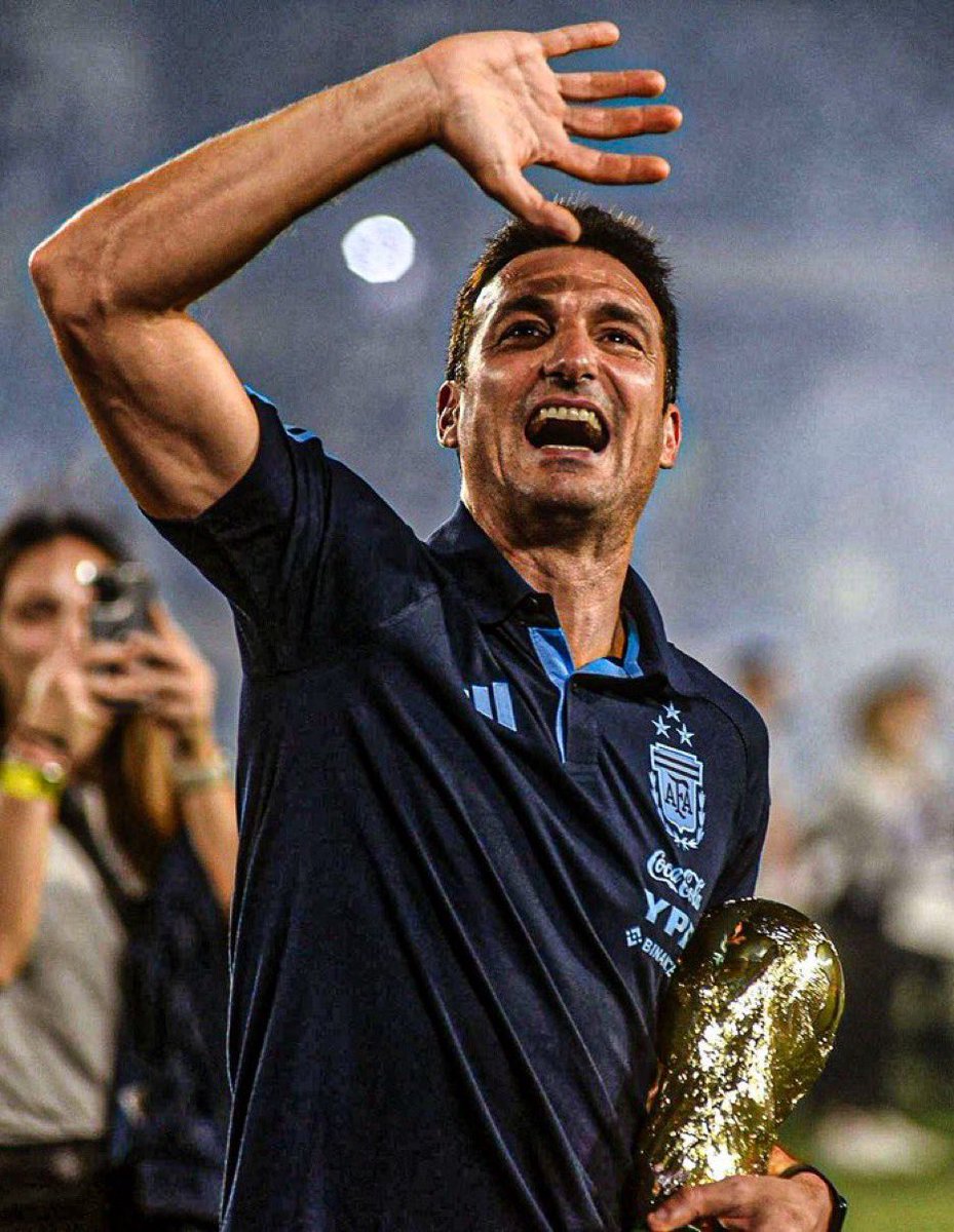 AtaqueFutbolero's tweet photo. 🇦🇷‼️ LIONEL SCALONI ESTÁ PRÓXIMO A RENOVAR SU CONTRATO CON LA SELECCIÓN ARGENTINA.

Lo confirma @gastonedul. https://t.co/Ge5wNffhqz