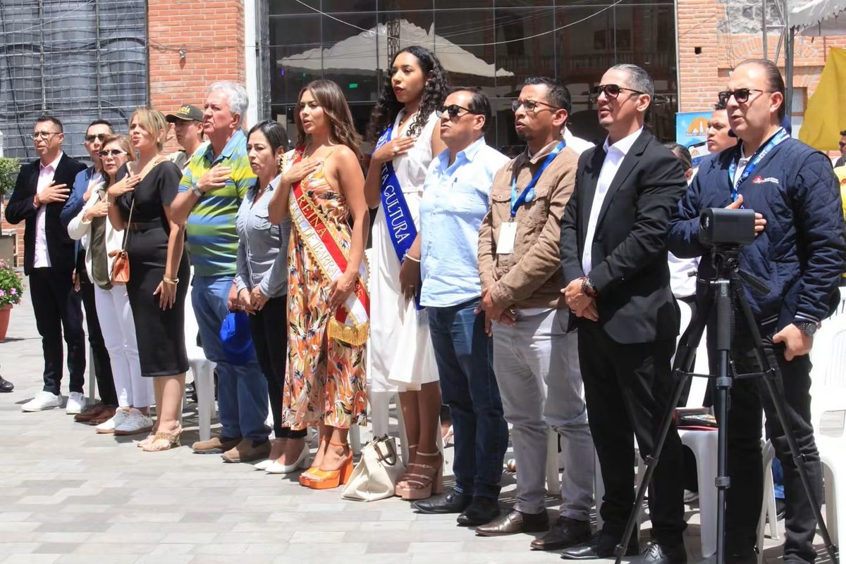 CAPTURLOSRIOS's tweet photo. ✨️LOS RÍOS PRESENTE EN LOS PREMIOS IÑAY 2026 ✨️

Es un orgullo celebrar y reconocer el extraordinario logro de Wimper Fidel Romero Gómez de la Torre, quien ha sido galardonado con el prestigioso Premio Iñay 2026 a la Excelencia del Turismo en el Ecuador📝🎖🏆. 

VIVA LOS RÍOS https://t.co/0ZIfnv7tx4