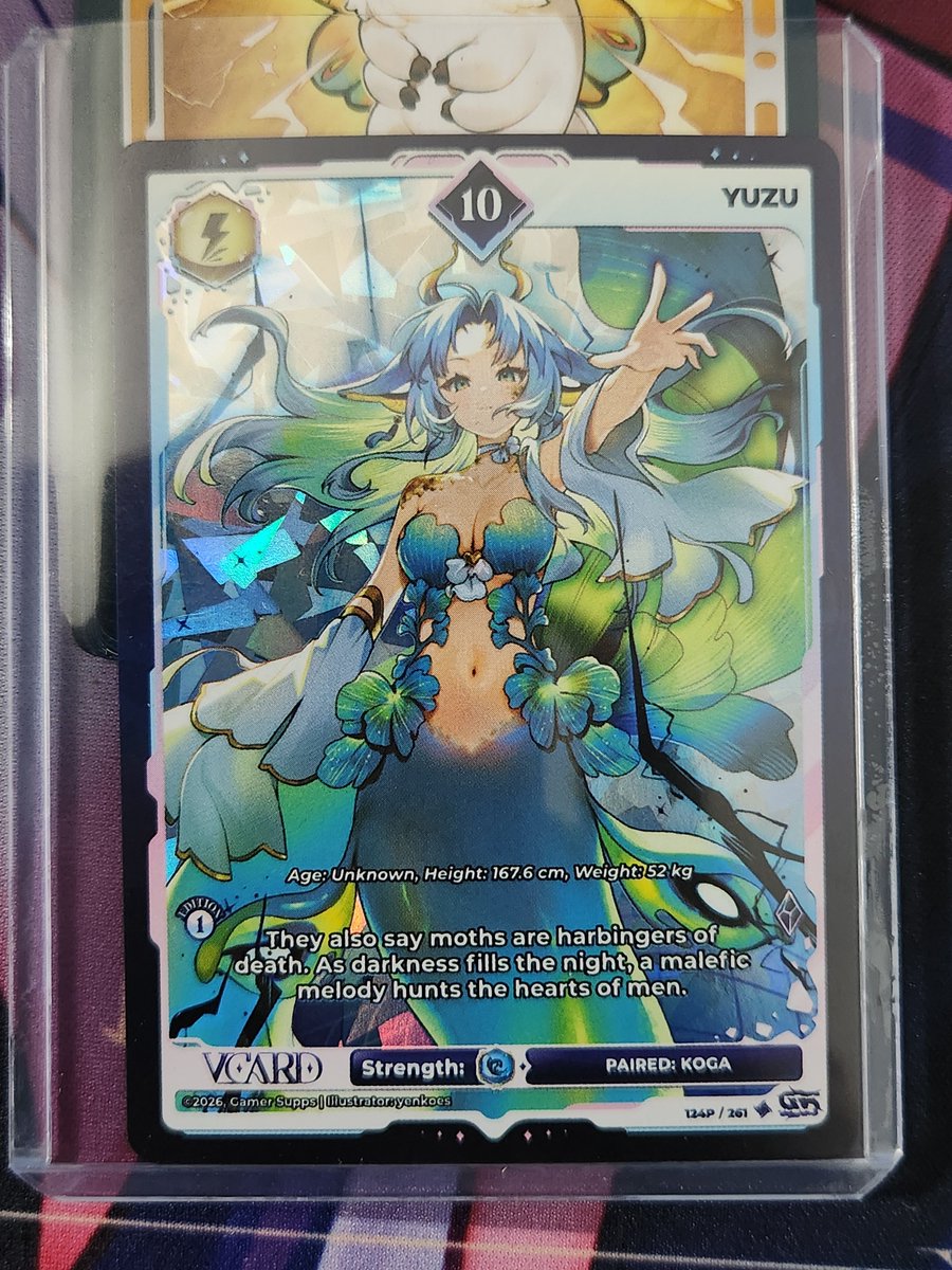 HellCatMarkus's tweet photo. What a pull! VCard TCG and the amazing artist cooked with Fractured Paradox
We got some surprise cards during stream with a Yuzu 10 Paradox with full set! https://t.co/jdnhtVel1g