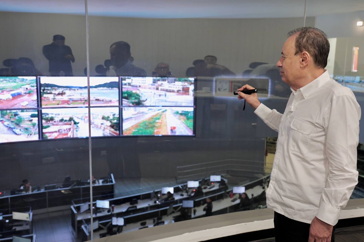 AlfonsoDurazo's tweet photo. Tras el paso del huracán Polo, reportamos saldo blanco y la disminución de las condiciones de riesgo. Como consecuencia, esta tarde se reanudan las actividades económicas en los municipios de Sonora que permanecían bajo máximo alertamiento preventivo.

Mantenemos el monitoreo permanente y la coordinación con los tres órdenes de gobierno.

Exhortamos a la población a mantenerse informada a través de los canales oficiales, seguir las recomendaciones de Protección Civil y, ante cualquier emergencia, comunicarse al 9-1-1.