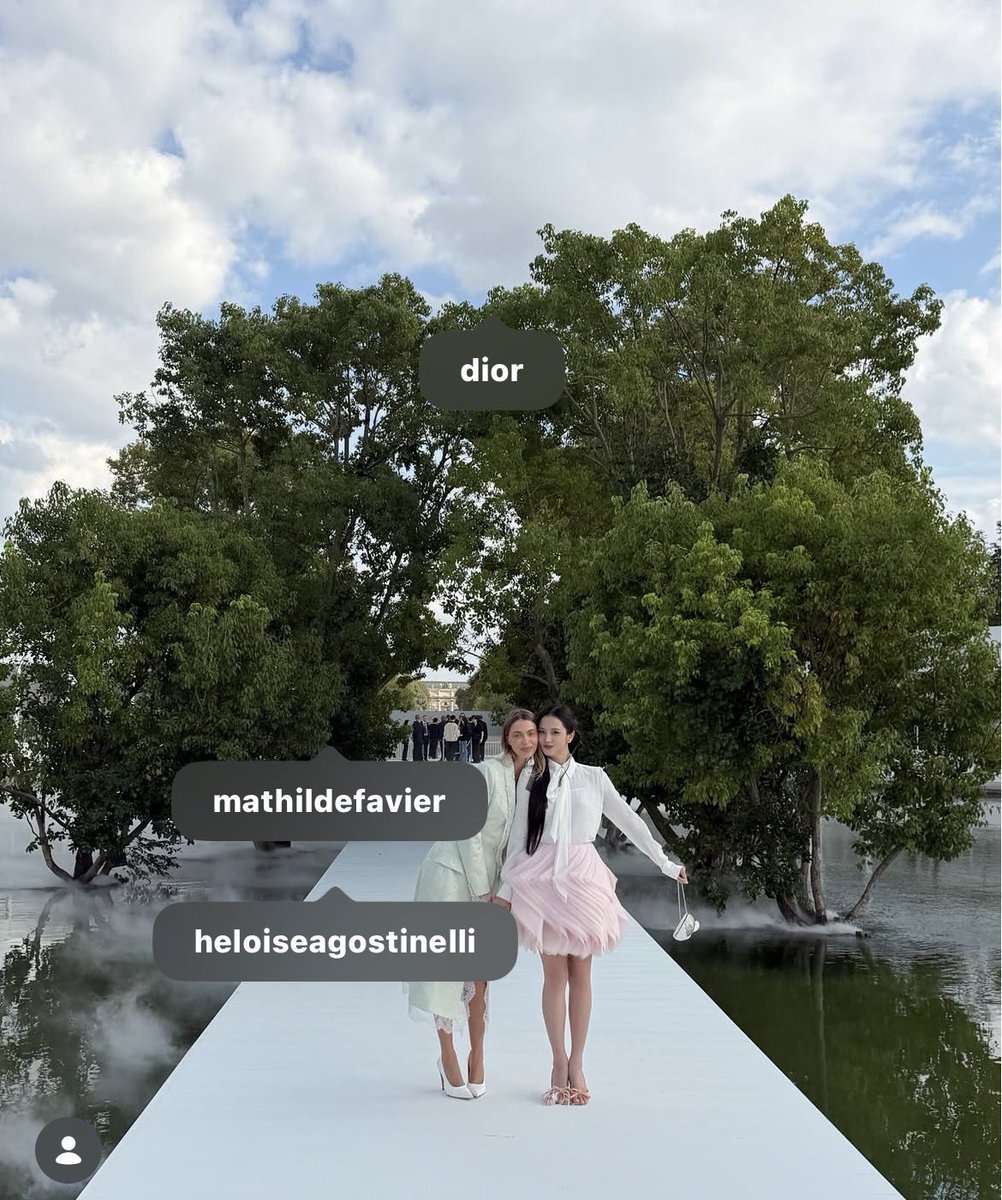 yk2aii's tweet photo. Mathilde’s daughters 🤍 https://t.co/Au4I58KZJm