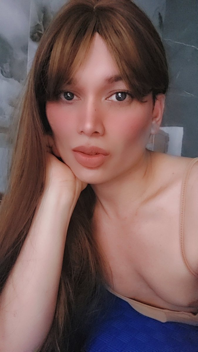 vivibfgo's tweet photo. Be the best versuon of yourself.
#ladyboy #uae #alaincity https://t.co/t72YQecFDw