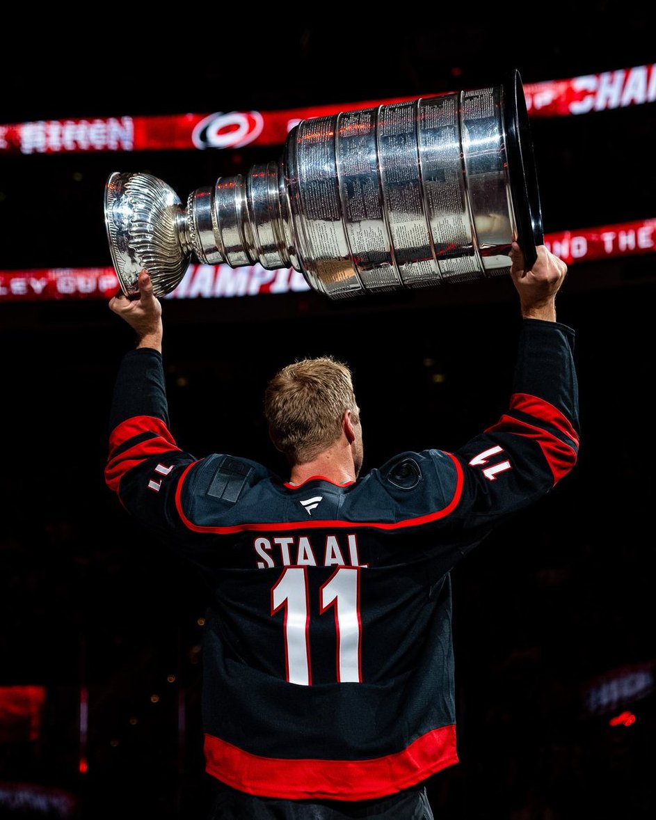 Canes's tweet photo. Our captain showing off for our city https://t.co/WPlc1MX5rf