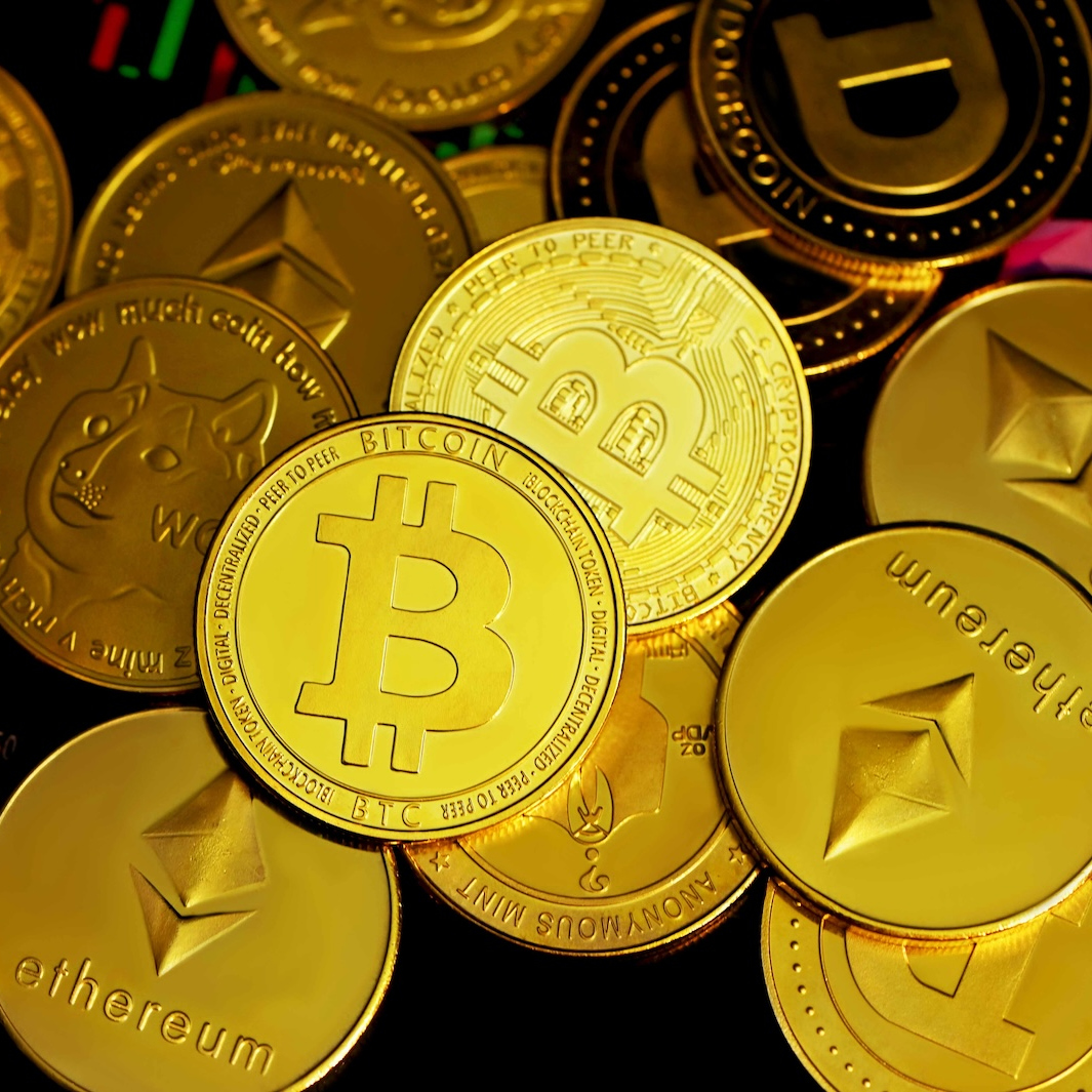 CoinMarketCap's tweet photo. LATEST: 🇬🇷 Greece now has its first MiCA-registered providers: BCash, Xenios Blockchain Group, Capital Wallet Greece, and Piraeus Bank. https://t.co/I1p6FCwLPc