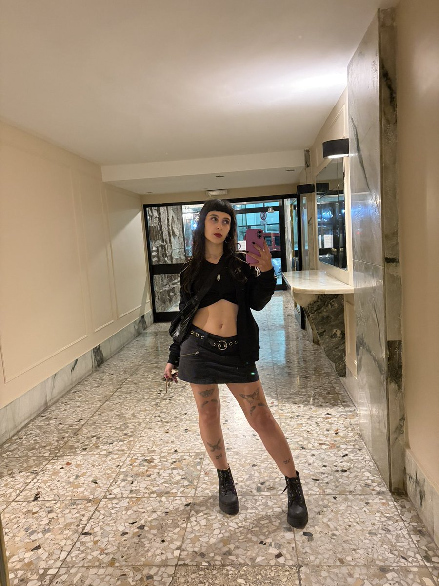 evildykelor's tweet photo. felt hot 🥵 https://t.co/oi0yirP6KX