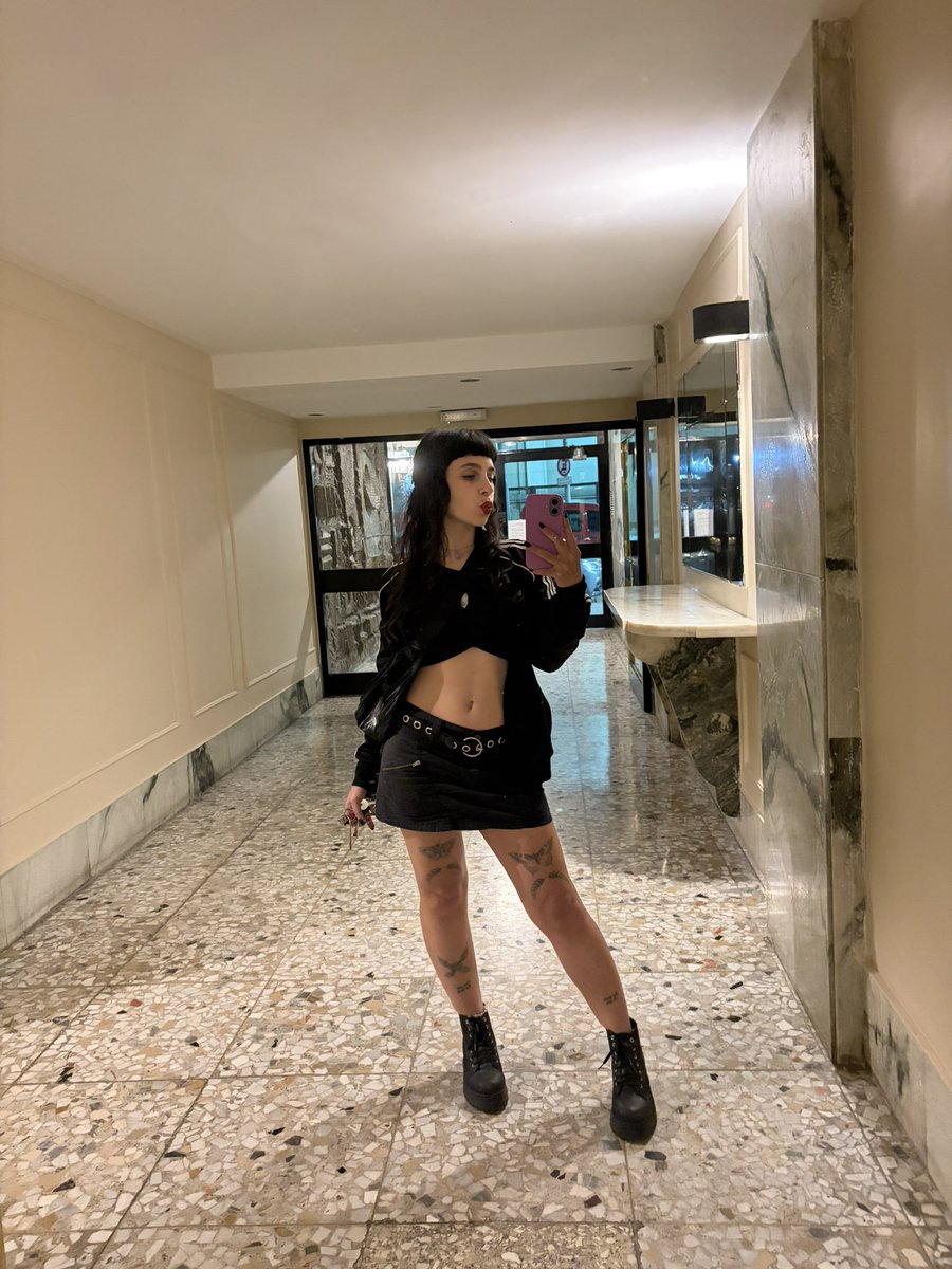 evildykelor's tweet photo. felt hot 🥵 https://t.co/oi0yirP6KX