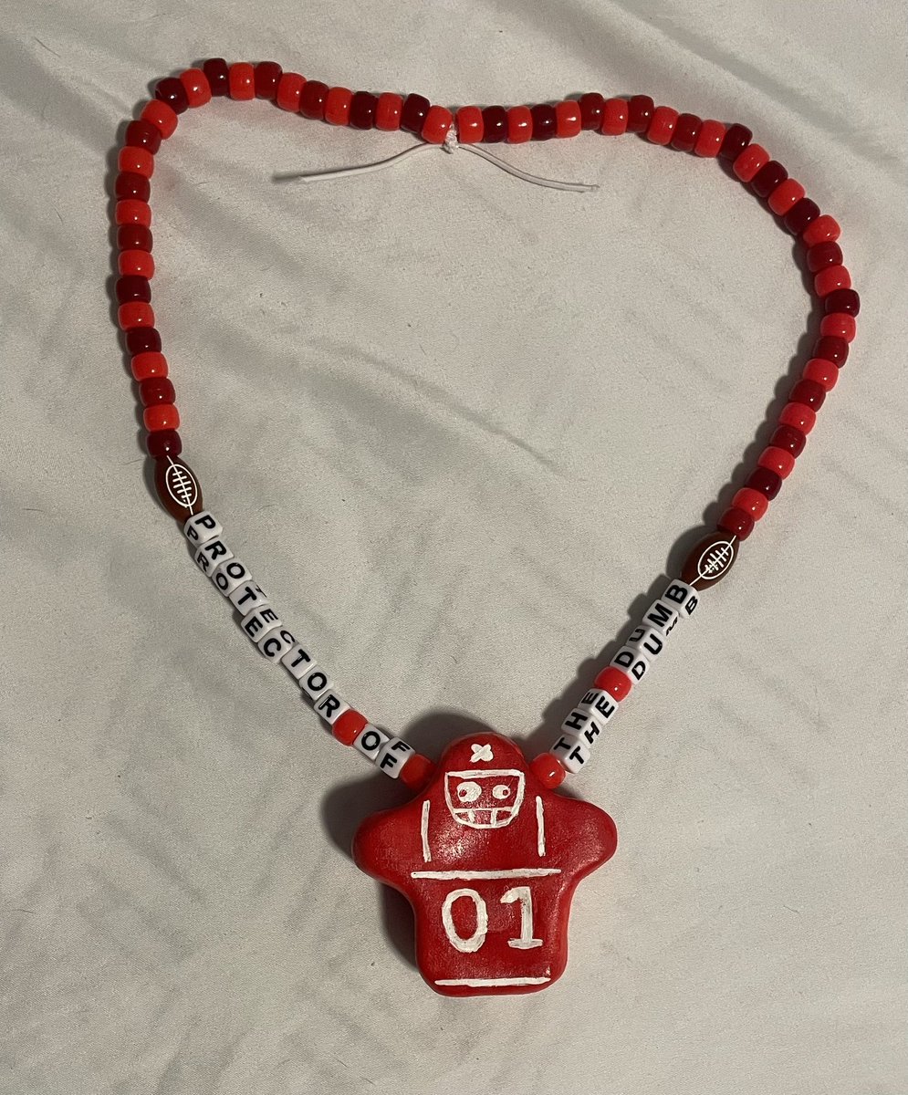 mothman_rosy's tweet photo. I made a Dummy necklace! I LOVE THIS THING!!! 

#pvz #plantsvszombies https://t.co/uR1J2l7PnT