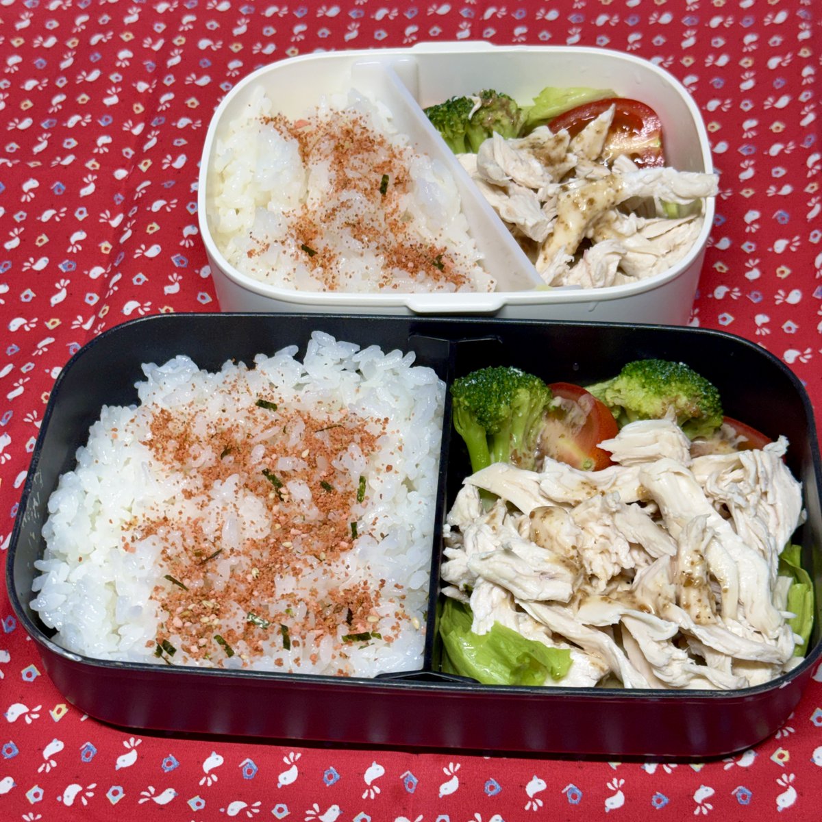 BoysLunch's tweet photo. 9/30
おはようございます。
9月最後の #お弁当 は棒棒鶏風です。
#料理好きな人と繋がりたい #弁当男子 https://t.co/HULFWhDRly