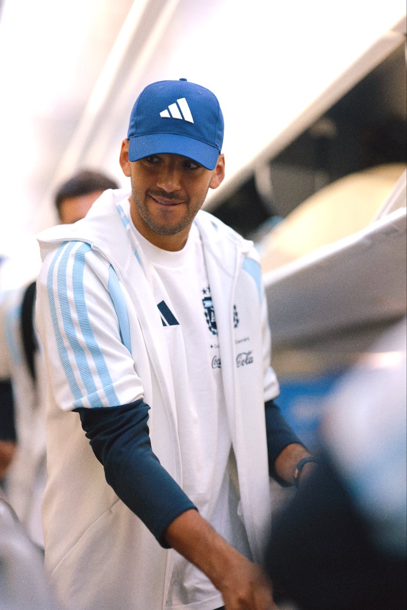 Argentina's tweet photo. #SelecciónMayor ¡Nos vamos para Córdoba! 🛫🩵 https://t.co/2xKAS8zC5e