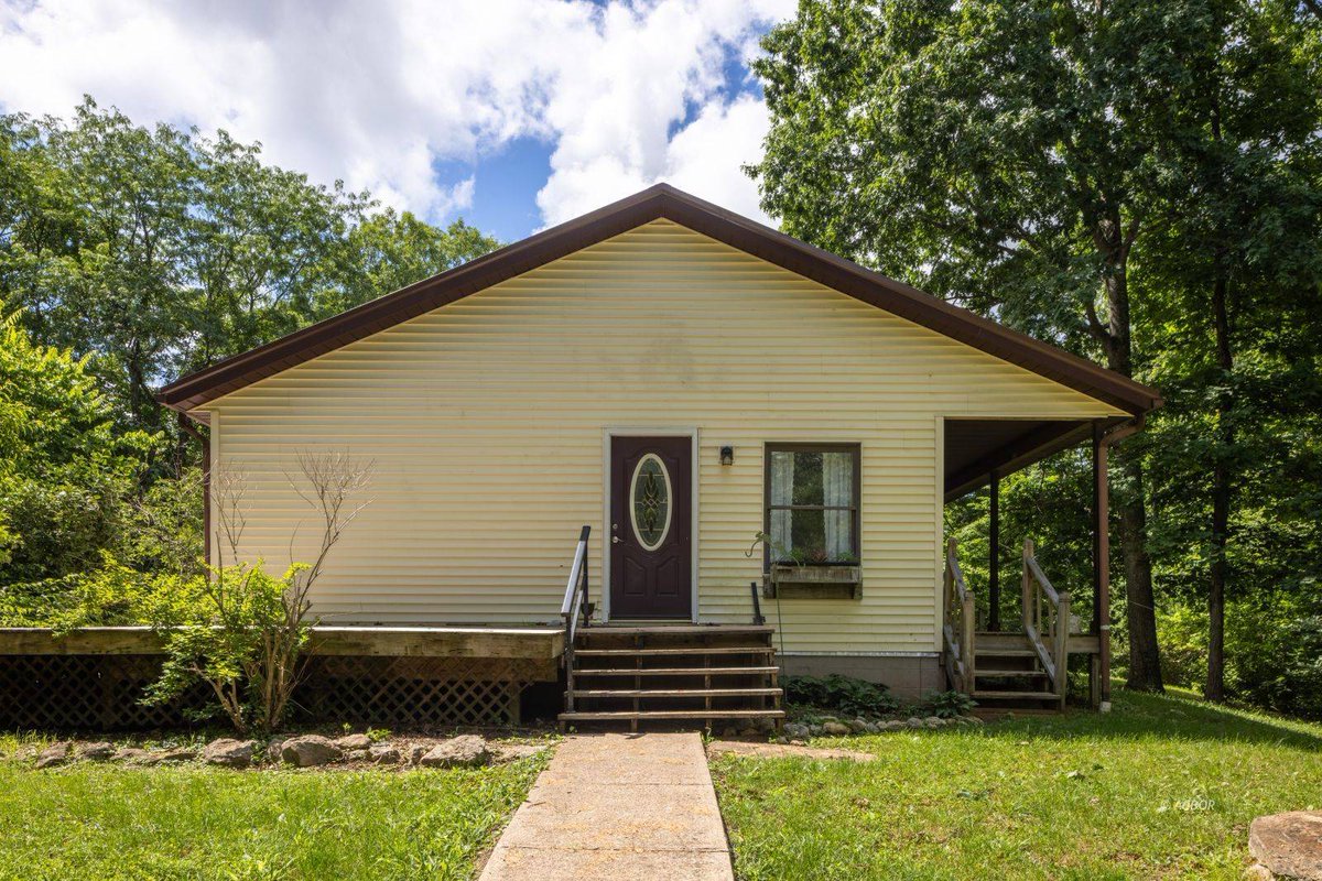 AthensOHRealtor's tweet photo. Price reduced: 13590 Eddy Rd, Athens. 3 beds, 3 baths on 4.85 acres. $293,500
https://t.co/7y9FT7IWui https://t.co/Osi31Rotyj