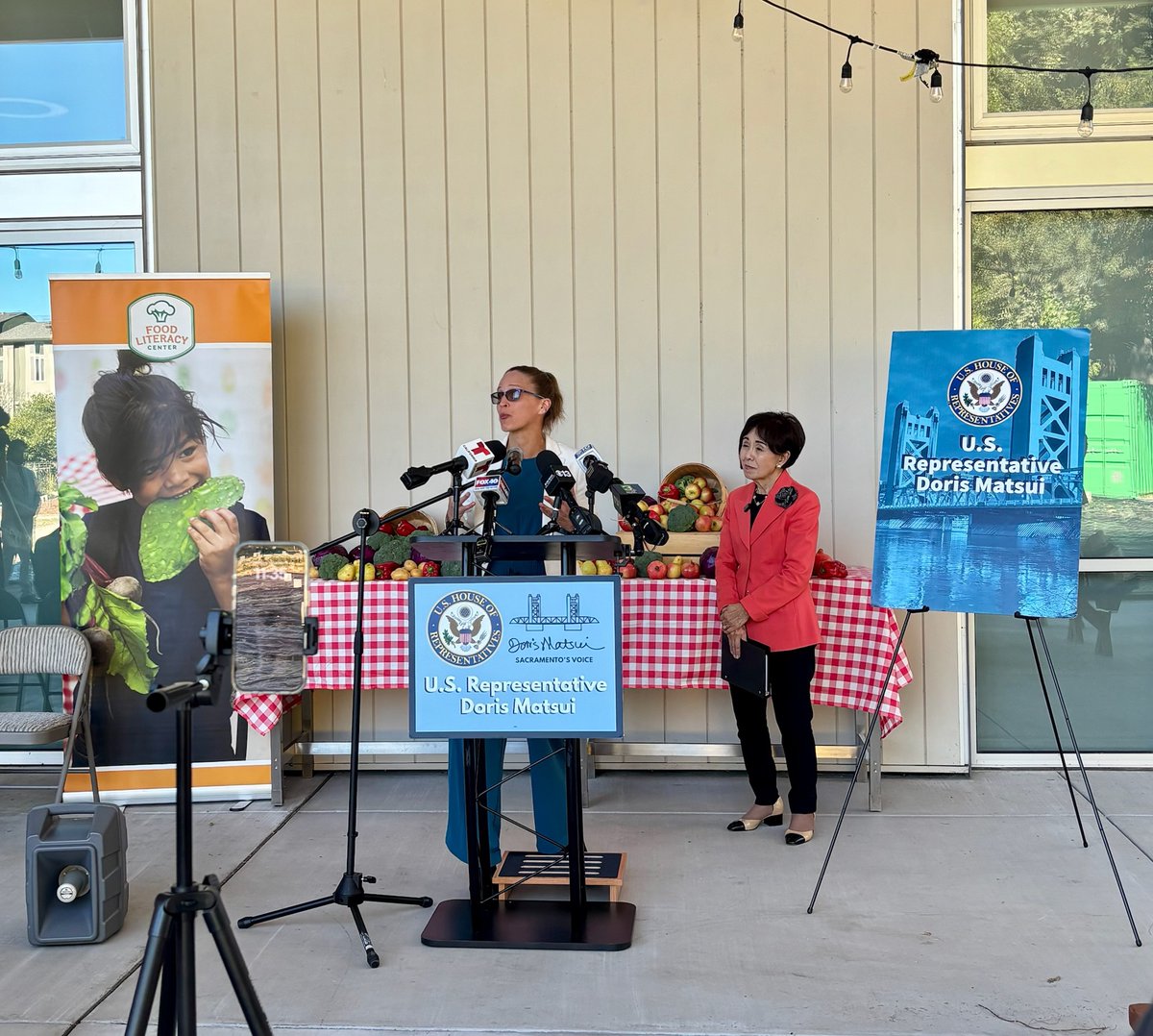 DorisMatsui's tweet photo. I was proud to secure $1.05 million in congressional funding for Food Literacy Center in FY2023 to support a student farm and garden and expand nutrition education for students at Leataata Floyd Elementary School.

Today, this investment is delivering meaningful progress for Sacramento students and families. Through hands-on garden, cooking, and nutrition education, students are learning where food comes from, how to prepare healthy meals, and how nutritious choices can support lifelong health.

Food insecurity remains a serious challenge for too many families. By connecting students with fresh food and practical food-literacy skills, this project is helping build a healthier, more food-secure Sacramento.

Thank you to Food Literacy Center, Leataata Floyd Elementary School, and the community partners bringing this vision to life.