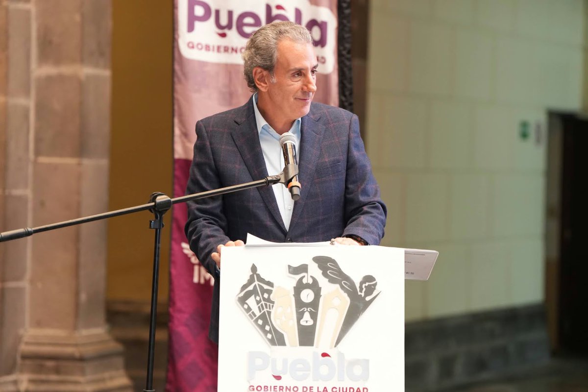 TodoCholulaMX's tweet photo. Puebla capital fortalece sus controles antisoborno con la actualización de su Sistema de Gestión a la Norma ISO 37001:2025.
@pepechedrauimx  destacó que esta certificación acredita mecanismos para prevenir, detectar y atender posibles actos de soborno. https://t.co/MU5PhPOA1I