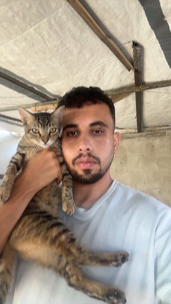 Mo7mmd30's tweet photo. We are Palestinians.

We are not terrorists.

If you believe us, PLEASE leave a dot. it's just a dot. https://t.co/YR8UOp1l33