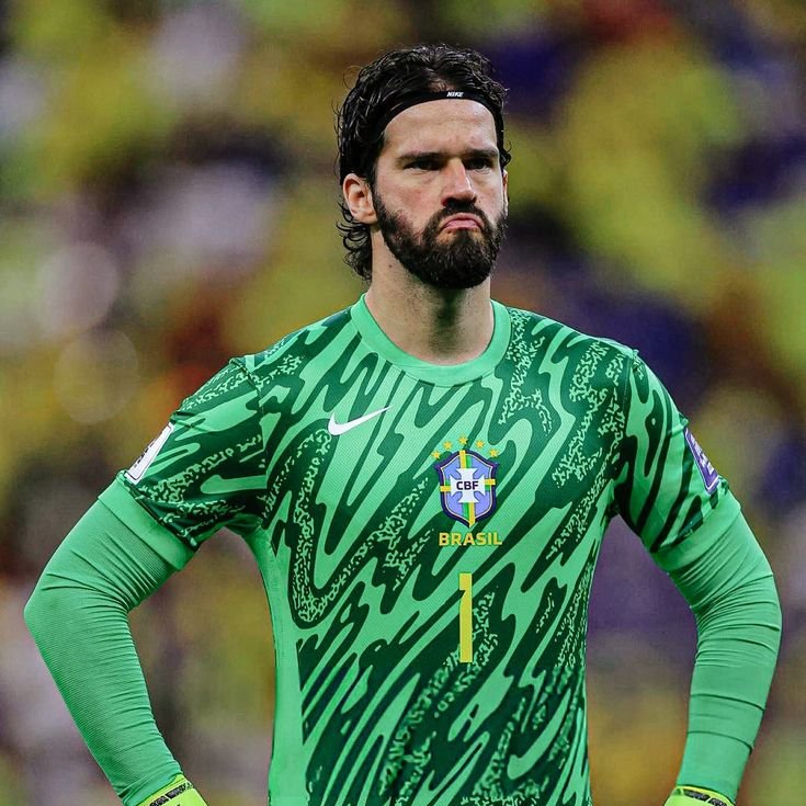 marcaejoga_'s tweet photo. Desde a estreia de Alisson pela Seleção:

🇧🇷 Com Alisson:
🧤 83 jogos | 🥅 38 gols sofridos | 📊 0,46 gol/jogo
🇧🇷 Outros goleiros:
🧤 56 jogos | 🥅 47 gols sofridos | 📊 0,84 gol/jogo

O DOBRO de média de gols sofridos por jogo. Menos jogos e mais gols sofridos.😳 https://t.co/vS38xF9Glr