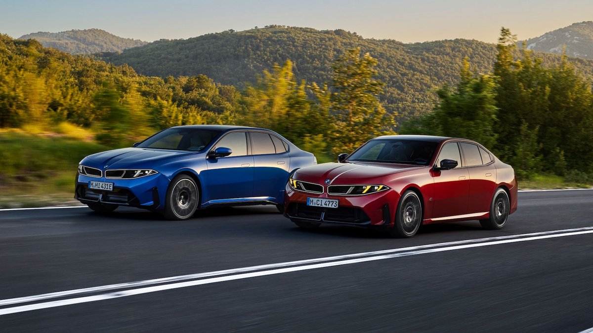 MotorWeek's tweet photo. . @BMWUSA has finally shared the details on the U.S. spec 2027 3 Series and i3 models. Both gas and electric models use the Neue Klasse design philosophy.

READ MORE: https://t.co/wveUZkIc1b https://t.co/8QYt6gxJrB