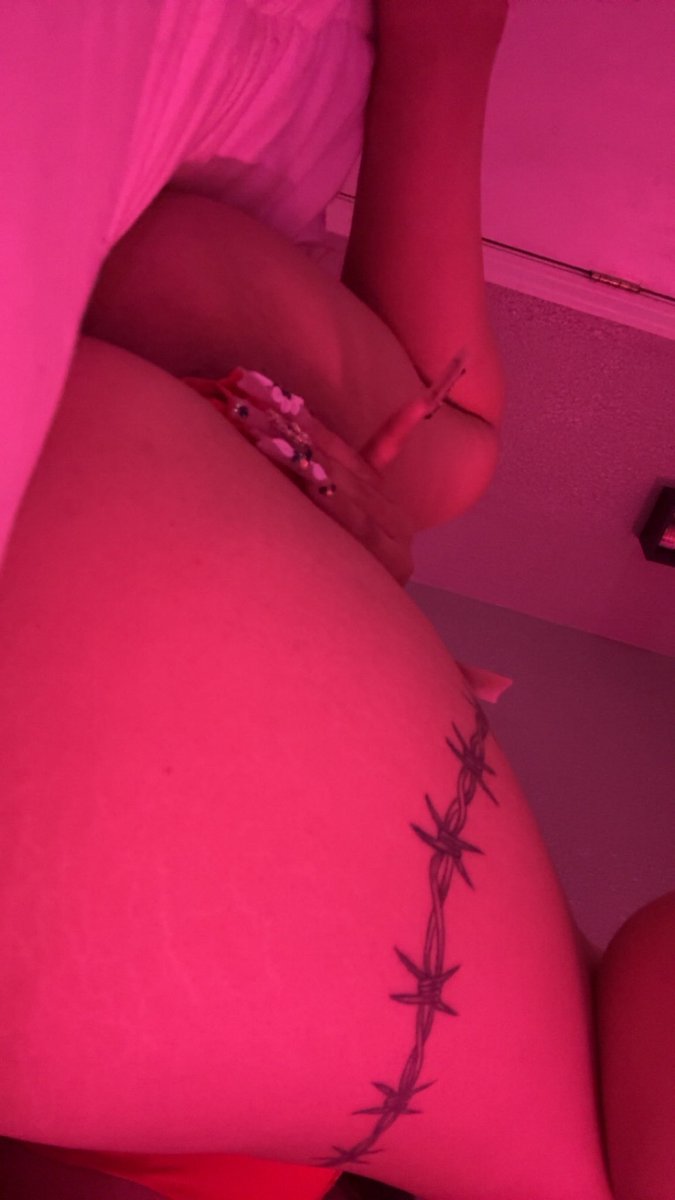 wyo9y's tweet photo. I’m available for ft show N meet up hmu #facetime #horny #buyingcontent #nsfwtwtًً #latina #htx #linkup #sneakylink https://t.co/KyLuEV4KP1