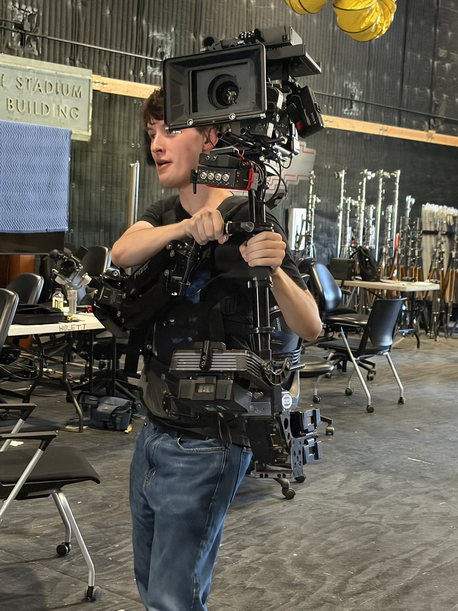 eventualforever's tweet photo. they let me touch a Steadicam https://t.co/8Kc7jvpIS8