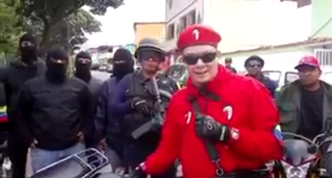 jesusmedinae's tweet photo. ¡Extraoficial! En las próximas horas podrían haber noticias sobre Valentin Santana, líder del colectivo armado del 23 de enero de Caracas "la Piedrita". El mismo, estaría intentando negociar presuntamente con los organismos de seguridad su entrega antes de ser capturado. https://t.co/MedtDYM86m