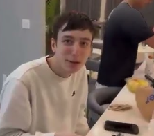 theebiggestshk's tweet photo. WHOS WORSE? PETERBOT OR VICO?  Peterbot says the N-word, has ego and clip farms /trolls  “LMAOOO PETE 😂🔥”  Vico flips Pete off, dances, shows personality → “cringe loser, you deserve it”  So which is it? 😭 https://t.co/QRtZu2vHNZ