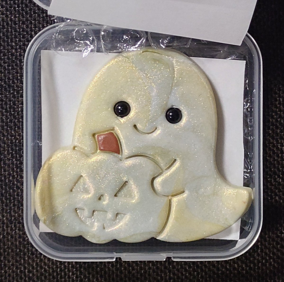 pikapyonn's tweet photo. 昨日、JA Puttyで購入したハロウィンの粘着タックが届いた🥰
使わなくても勿体無いけど、可愛すぎて使うのも勿体無い‼️
おまけのマステやカバーマインダーも嬉しいな♪
#ダイヤモンドアート
#JAPUTTY
#DA https://t.co/5mq58NbLs2