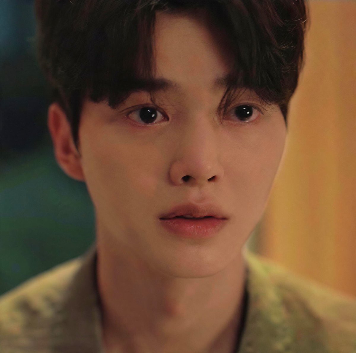 elasizne's tweet photo. his sad boba eyes are actually killing me https://t.co/sQj71844KP