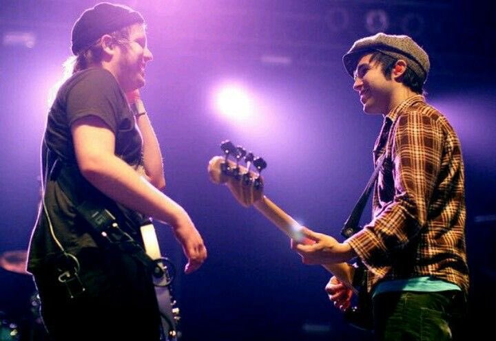 _blueber_ry's tweet photo. the way they look at eachother means so much to me https://t.co/eLcW5f4uPX