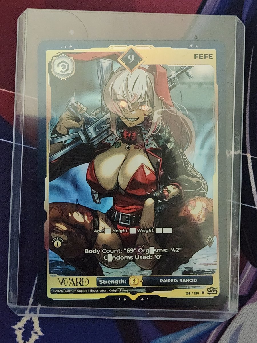 HellCatMarkus's tweet photo. Out of all the Edition 1 cards I pulled this has to be the coolest art out of the whole box!
Knight Fang you killed it for Fefe and VCards
A perfect combo of sexy and terrifying https://t.co/ocVVygMSXM