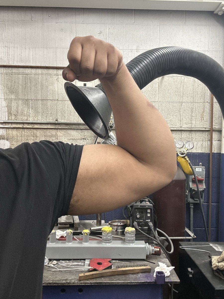 N0bleSin's tweet photo. #biceps #arms #muscles #workout
Day 1/100
🎧Rosemary-Deftones https://t.co/ZYarj28DJB