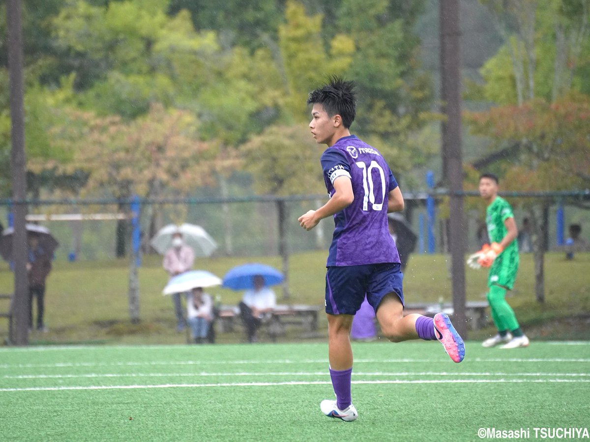 gekisaka's tweet photo. EピースでのJ1デビューは「もう凄く楽しかったというのが一番」。広島ユースMF野口蓮斗が「2つの居場所」で重ねる圧倒的成長のための日常

https://t.co/L8u3U6N440

#高校サッカー #高円宮U18 #高円宮杯プレミアリーグ #ゲキサカ https://t.co/y0OStkoHMN