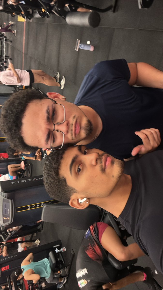 joaolcs09's tweet photo. @tiijao Ela estando agr cmg… https://t.co/9XPF4xemNU