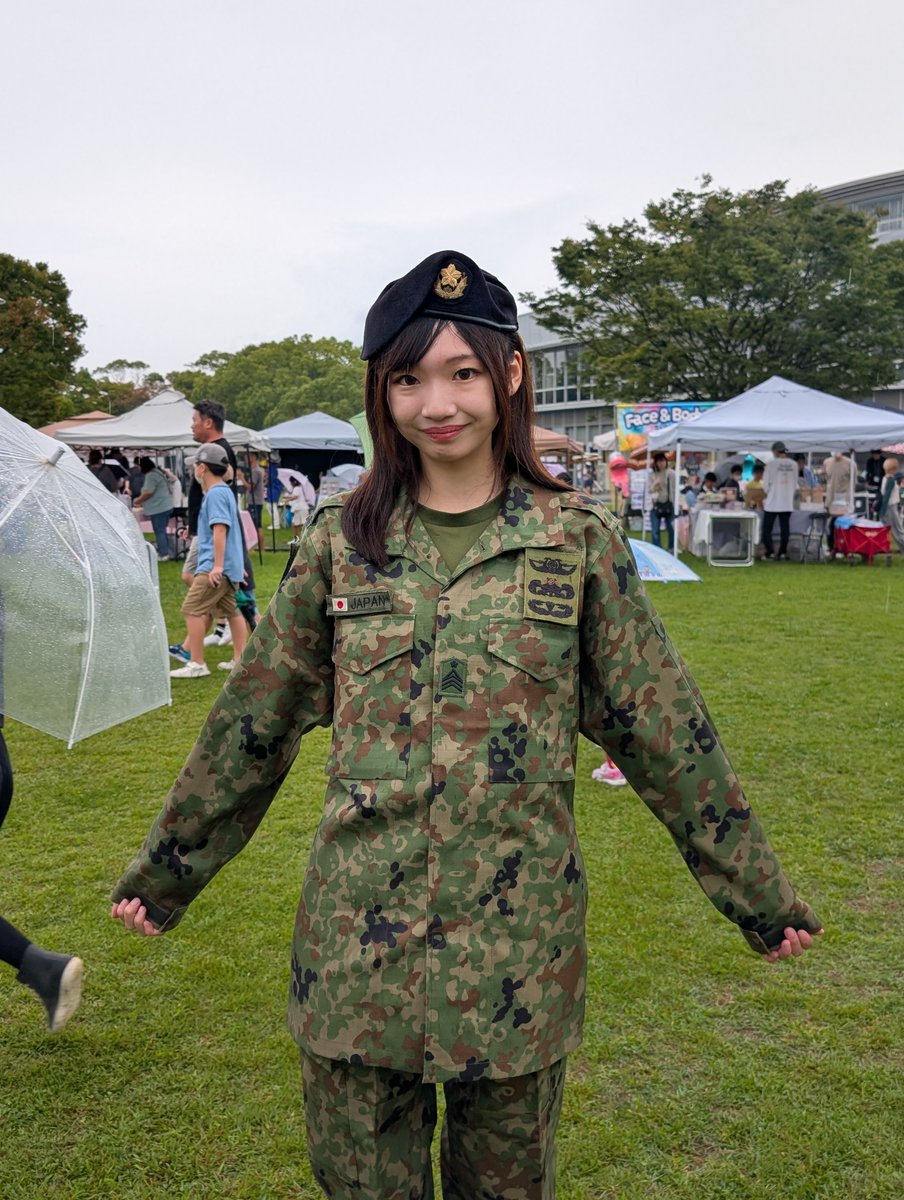softbank0329's tweet photo. 2026.9.27
岡垣サンリーアイ
(ふれあい広場)

1日自衛隊員の
ナナエちゃん

#JNanae
#岡垣ななえ
#ナナエ https://t.co/wEM7iNkCad
