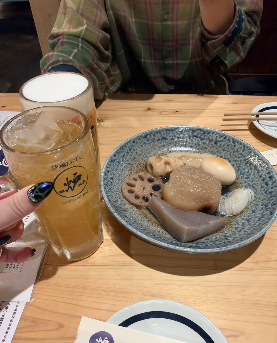 ppomochi's tweet photo. 昨日は飲みに行った〜
やっぱ後輩が1番馬鹿な話出来る🥺
結論メロい男は罪〜〜〜
平日だから早め解散したけど🥲
帰りのBGMはPTP https://t.co/mOjhZc3fAx