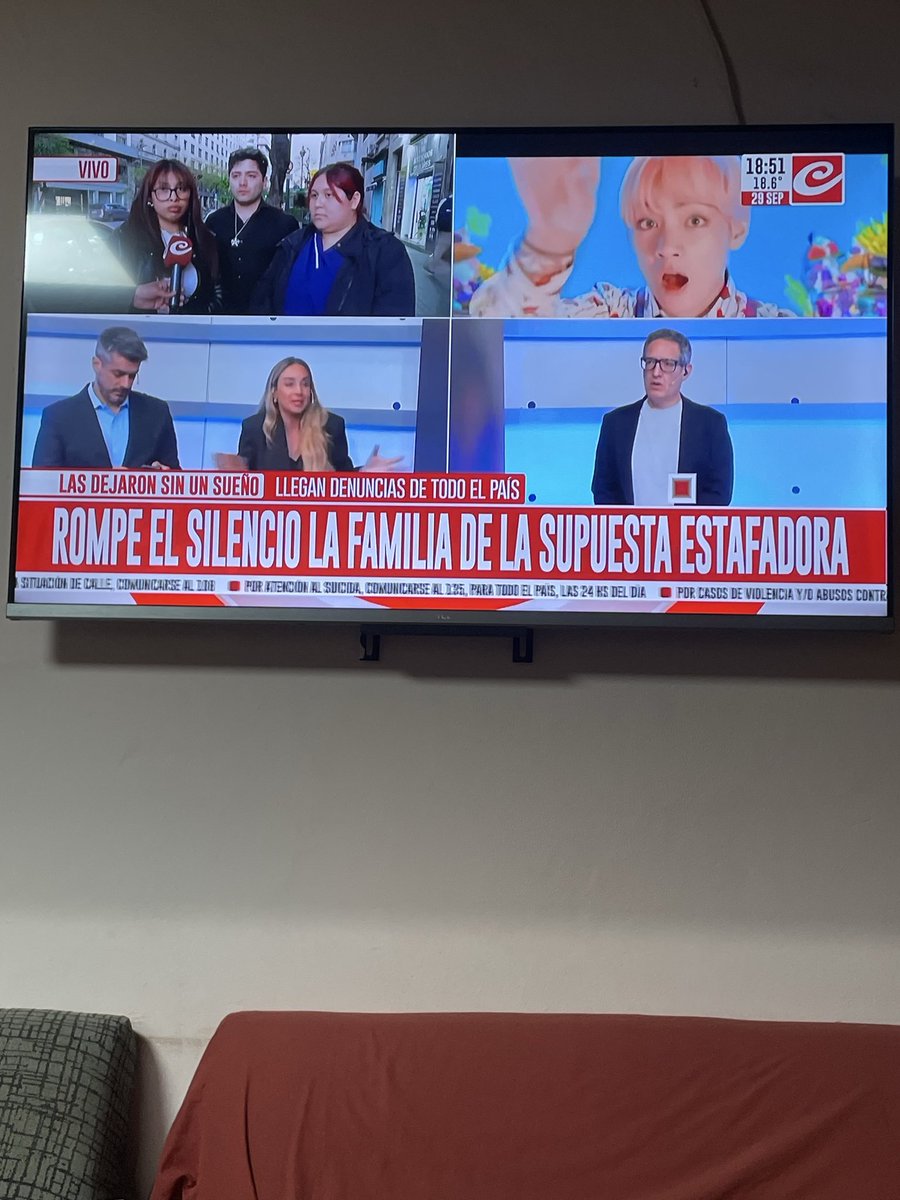 ko0ktiny's tweet photo. Iris Abigail cabezas, estafaste más de 25 millones y no te conformas con solamente estafar, sino que también sos una ABUSADORA.
Y ni hablar que le creabas enfermedades cerebrales a tu HIJO.
SOS UNA LACRA https://t.co/5JSg50ER0Q