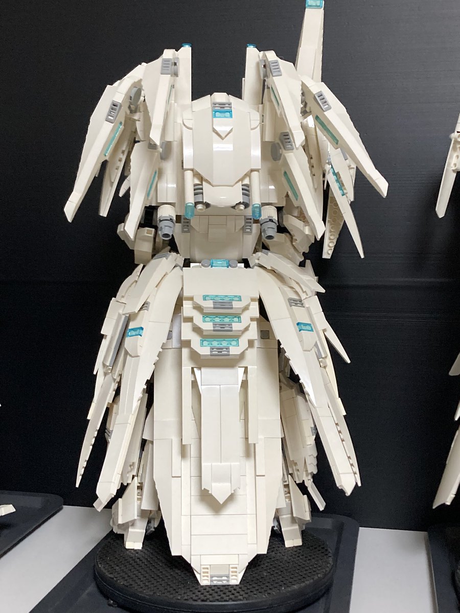 yuruyuruclimber's tweet photo. #みんなの背中がみたい 
#LEGO #レゴ
 
大きなバックパックとか
プロペラントタンクとか
羽根みたいなのとか
スタビライザーとかが
大好きです🥰💕 https://t.co/WqlWnQpwxT
