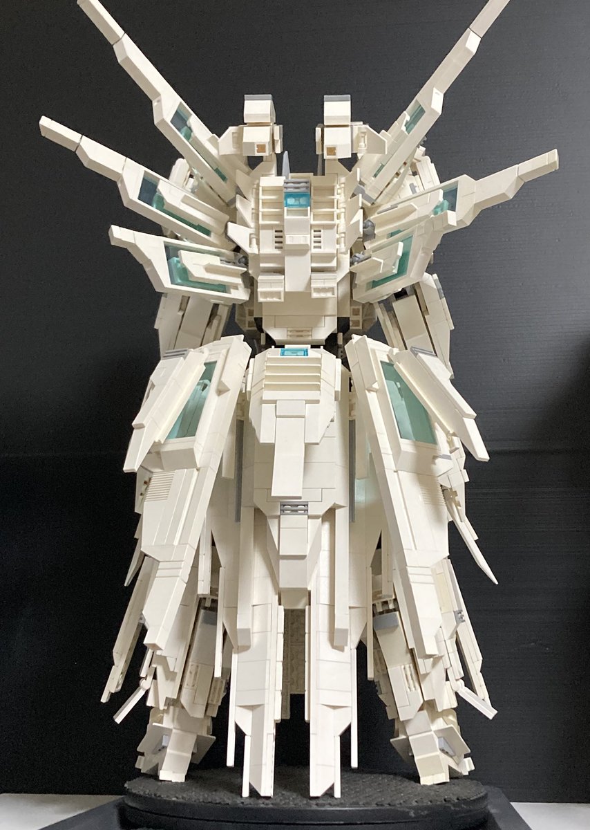 yuruyuruclimber's tweet photo. #みんなの背中がみたい 
#LEGO #レゴ
 
大きなバックパックとか
プロペラントタンクとか
羽根みたいなのとか
スタビライザーとかが
大好きです🥰💕 https://t.co/WqlWnQpwxT